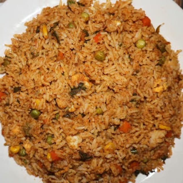 Vegetable-Biriyani with Raita.
